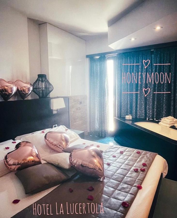 Deluxe Double Room with Sea View,1380459035:JPEG